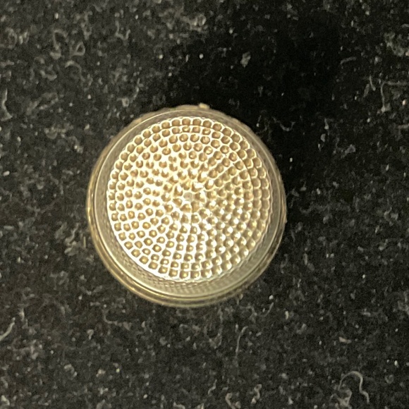 Vintage Ornate Silver Thimble - Picture 3 of 8